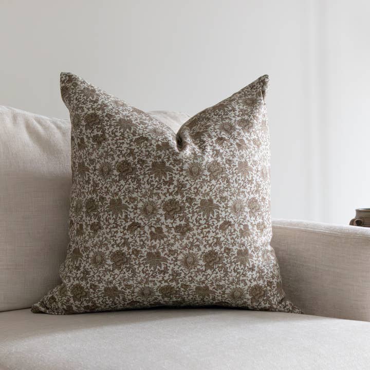 Hyggely - Wholesale Throw Pillow Cover - Isadora Pillow Cover | Vintage Style Floral Pillow Cover7