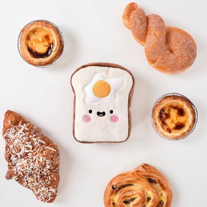 KIBU - Wholesale Pet Plush Toy - Dog - Toast Plush Dog Toy3