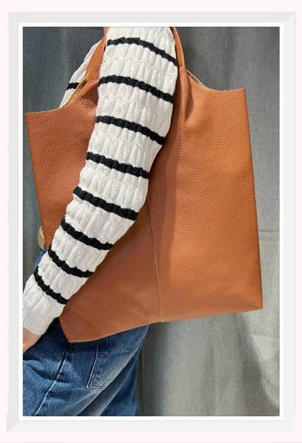 Z et Z - Wholesale Belt Bag - Women's - Grained leather or iridescent leather tote bag6