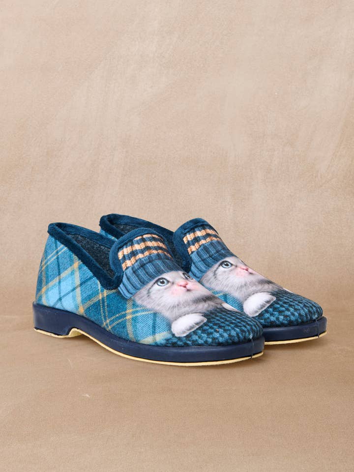 Blue print Charentaises with cat or dog pattern (2012773_0001) for wholesale on Faire