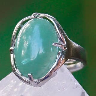 Bague ajustable en pierres précieuses Aventurine pour la vente par Moon Child