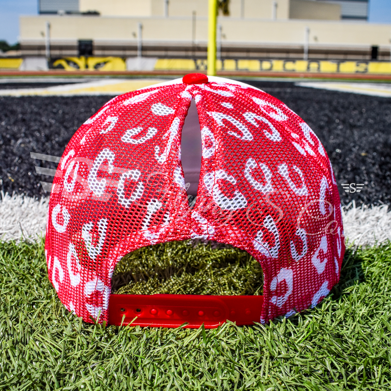 Flying S Company – Großhandel Basecap – Unisex – Weißer Front Leopard Magna Pony™ Mesh Foam Trucker Hut26