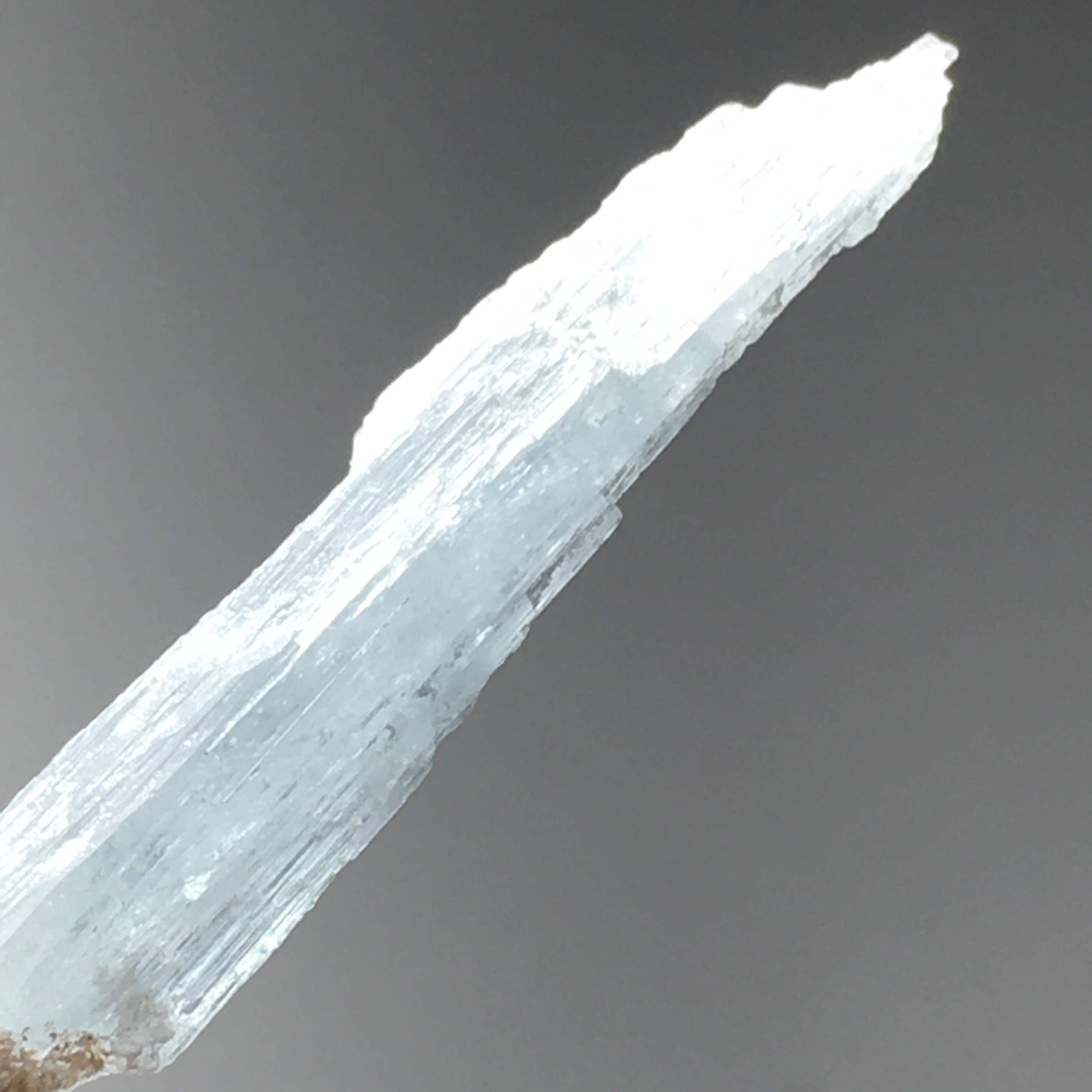 Wildheart Crystals – wholesale Andlig sten/kristall – Parti med 5 stora akvamarinkristaller6