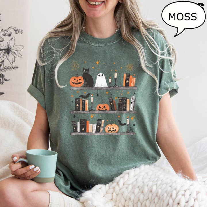 Glaime - Wholesale T-Shirt (Graphic) - Unisex -  Comfort Colors Halloween Pumpkin Cat Ghost and Book Shirt