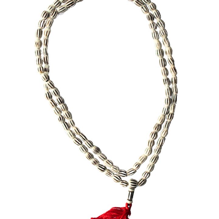 Tika – Großhandel Gebetskette für den Hals – Mala aus geschnitztem Knochen - Fass