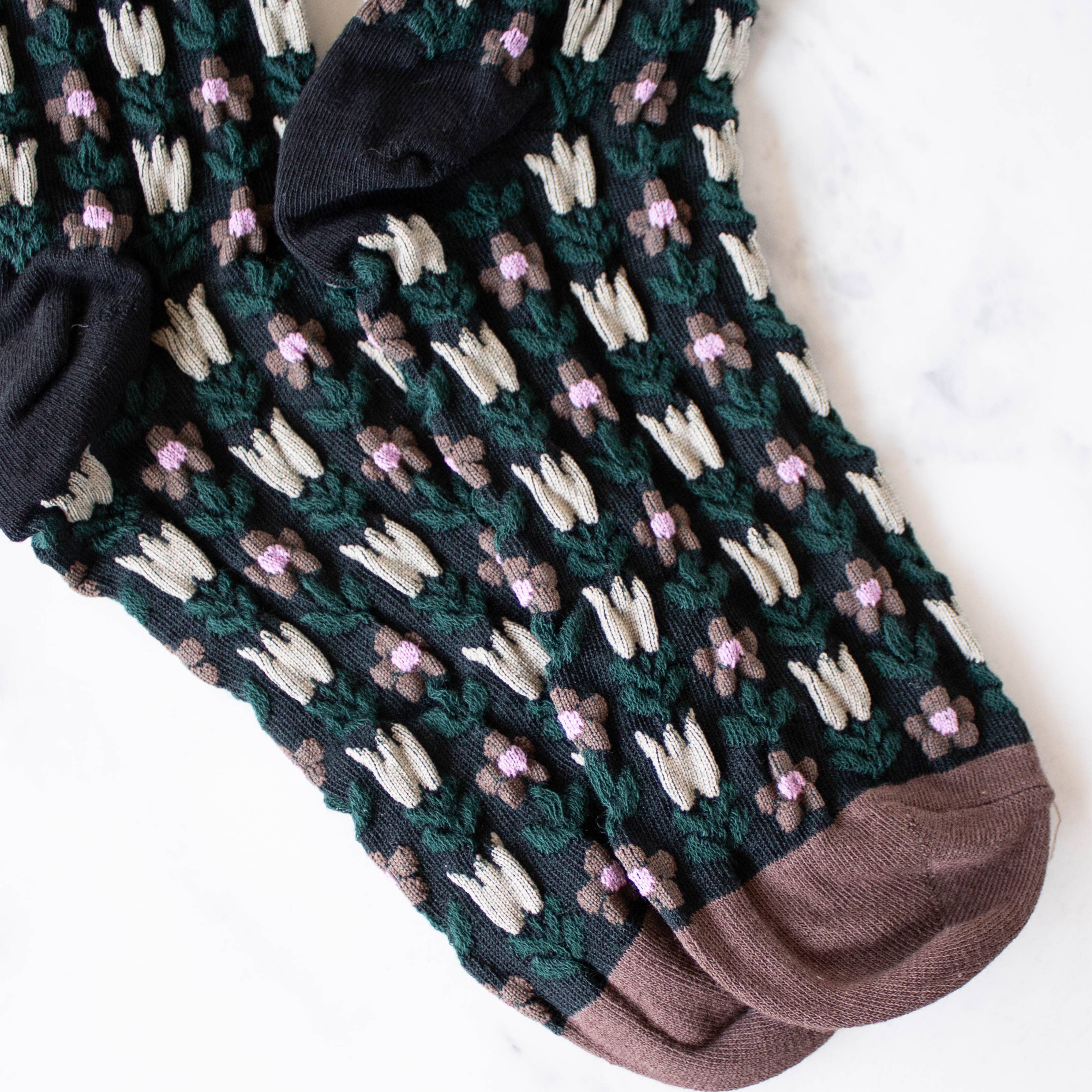 Tiepology - Wholesale Socks - Women's - Vintage Floral Casual Socks1