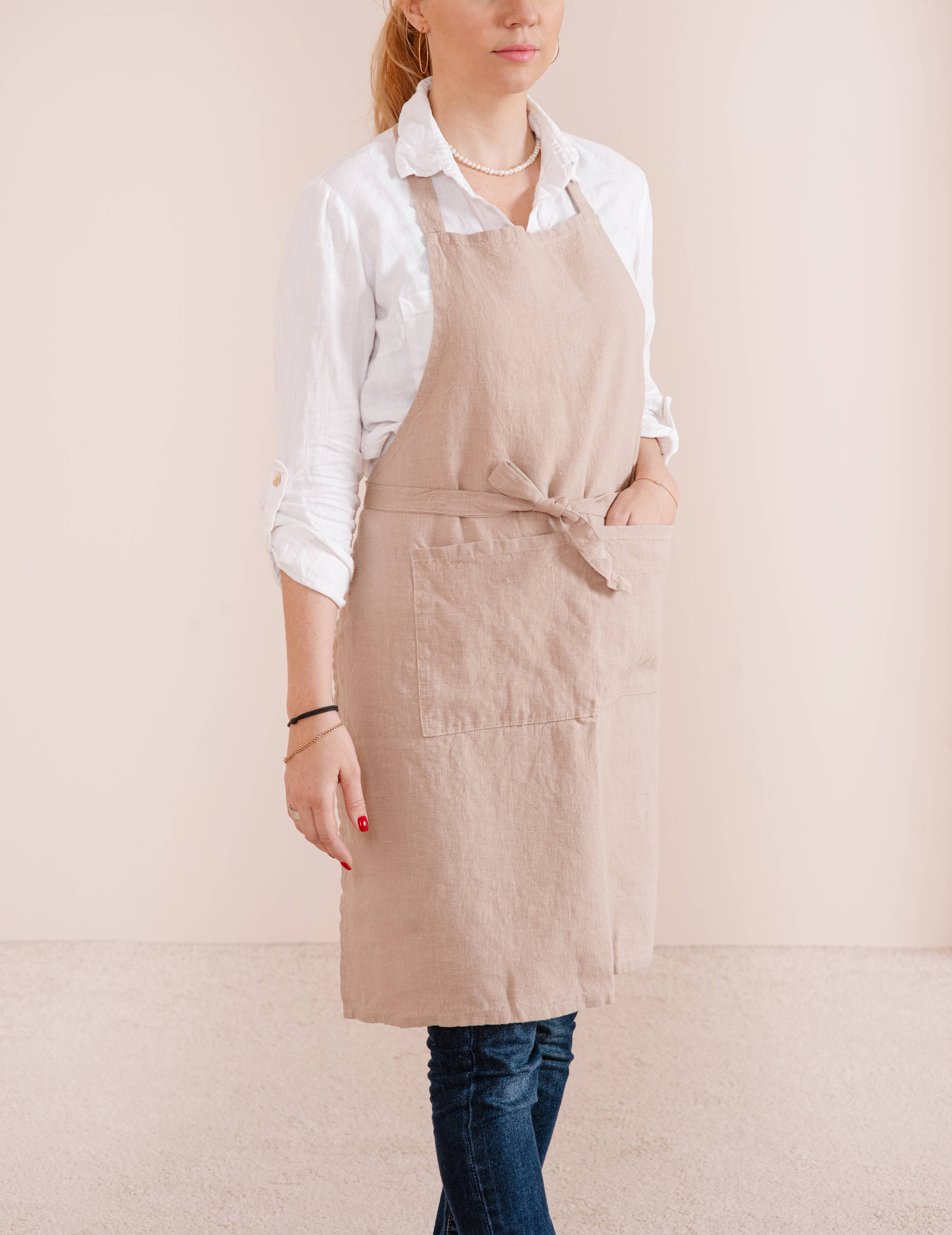 LinenQ - Wholesale Apron - Linen apron with pockets in various colors 23