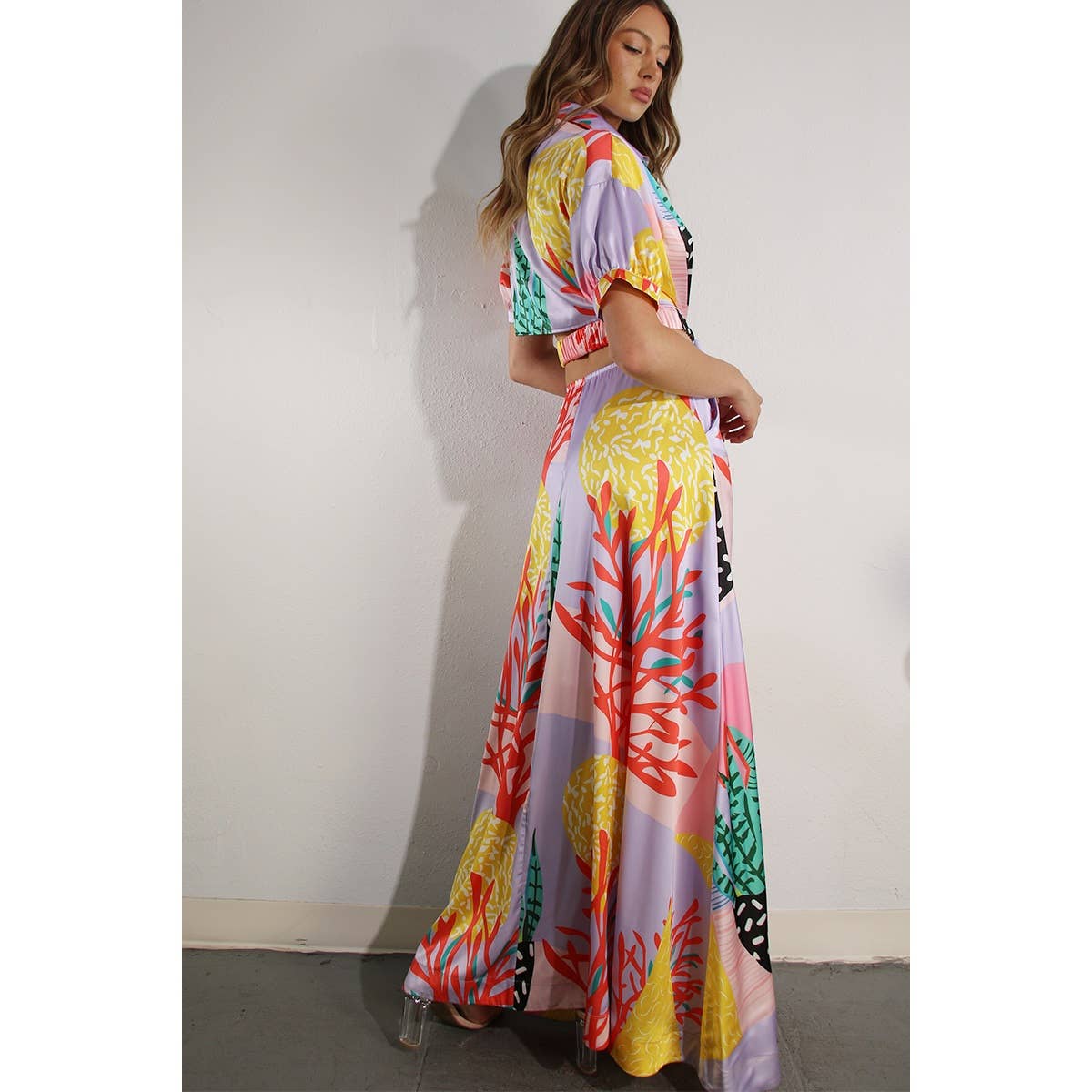 LAVENDEL MULTI TILLBAKA ÖPPEN MIDJA BAND SKJORTOR MAXI KLÄNNING för wholesale på Faire14