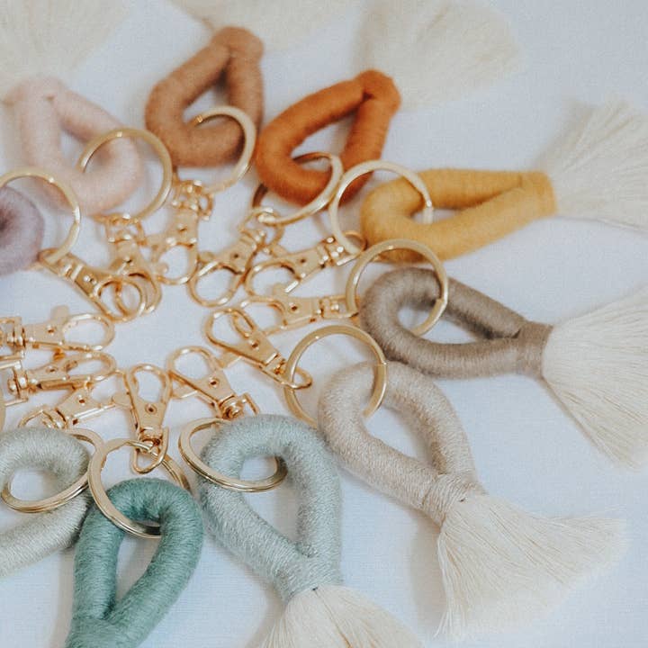 DayCrafter – Großhandel Schlüsselanhänger – Damen – Mini-Schlüsselanhänger mit Quaste - Boho Keychain4