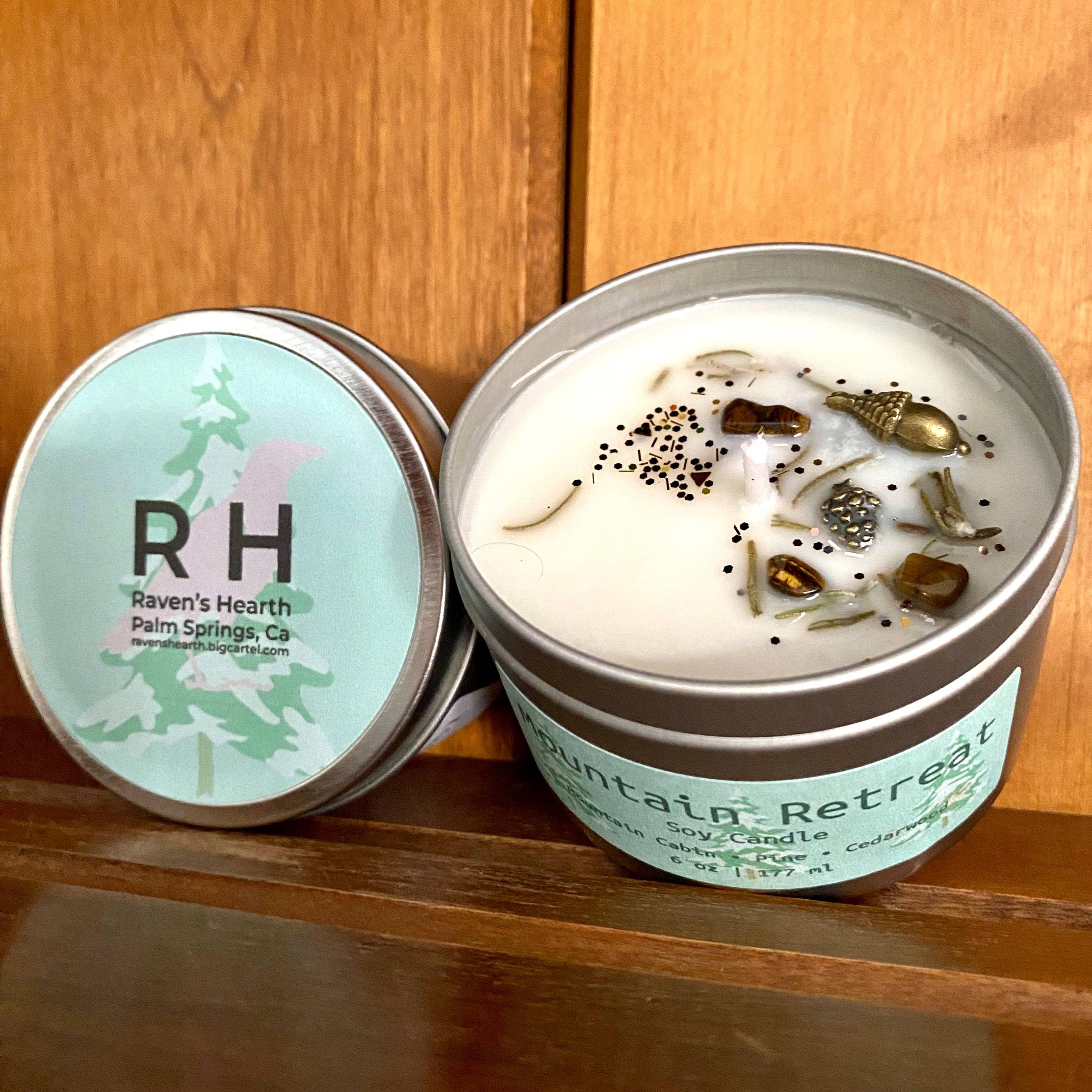 Raven’s Hearth - Venta al por mayor Vela aromática de viaje - Vela Retiro de Montaña | Pino y Cedro | Sin Género3