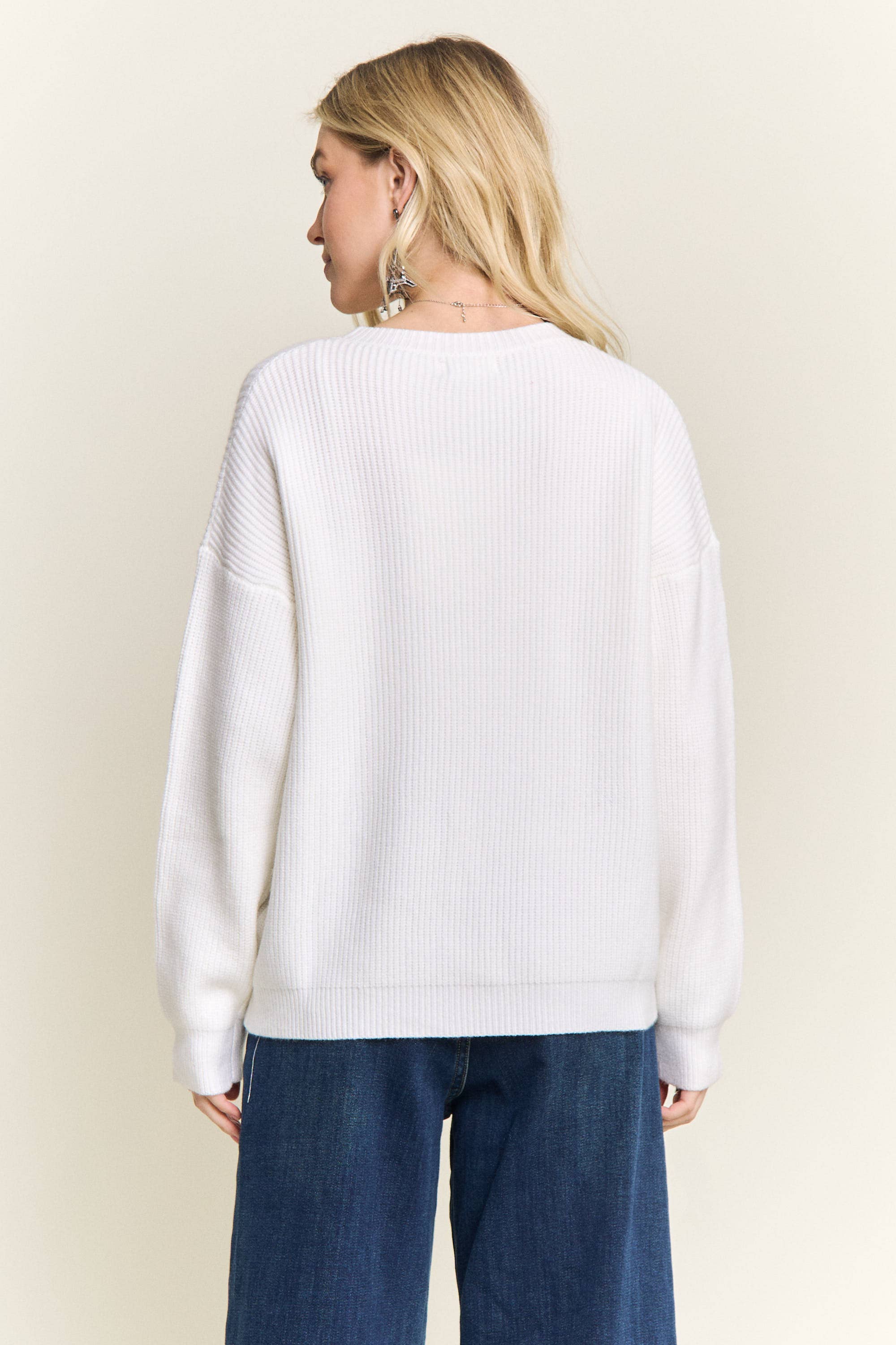 Off White CESW4222-STICKAD TRÖJA KÄPPHJÄRTMÖNSTER för wholesale på Faire9