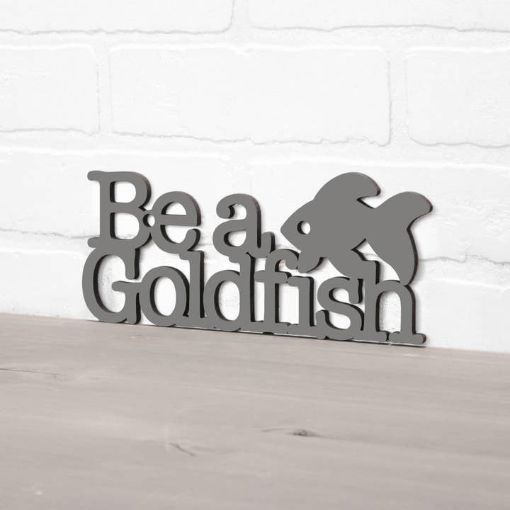 Spunky Fluff - Vente Enseigne murale - Panneau de citation en bois Be A Goldfish Inspirational Ted Lasso14