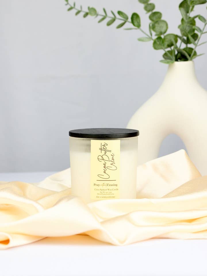 La bougie "Priez sans cesse" pour la vente par JMC Candle Studio