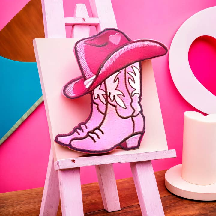 Bota vaquera rosa con parches bordados en forma de corazón para venta al por mayor de Patchgram