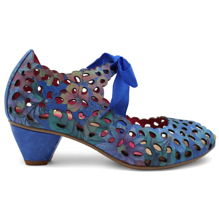 Luca - Blue Flower for wholesale by Chanii B