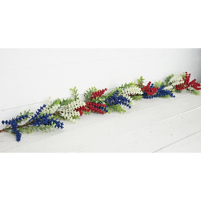 Impressive Enterprises, Inc. - Wholesale Bunting/Garland - 31211- 4ft Garland-Red White Blue Heather with Boxwood