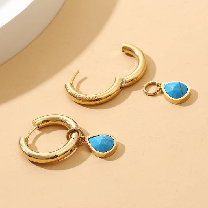 Créoles de 23,9 mm en métal doré 14 carats avec pendentif en turquoise. pour la vente par Shinka Trading LTd