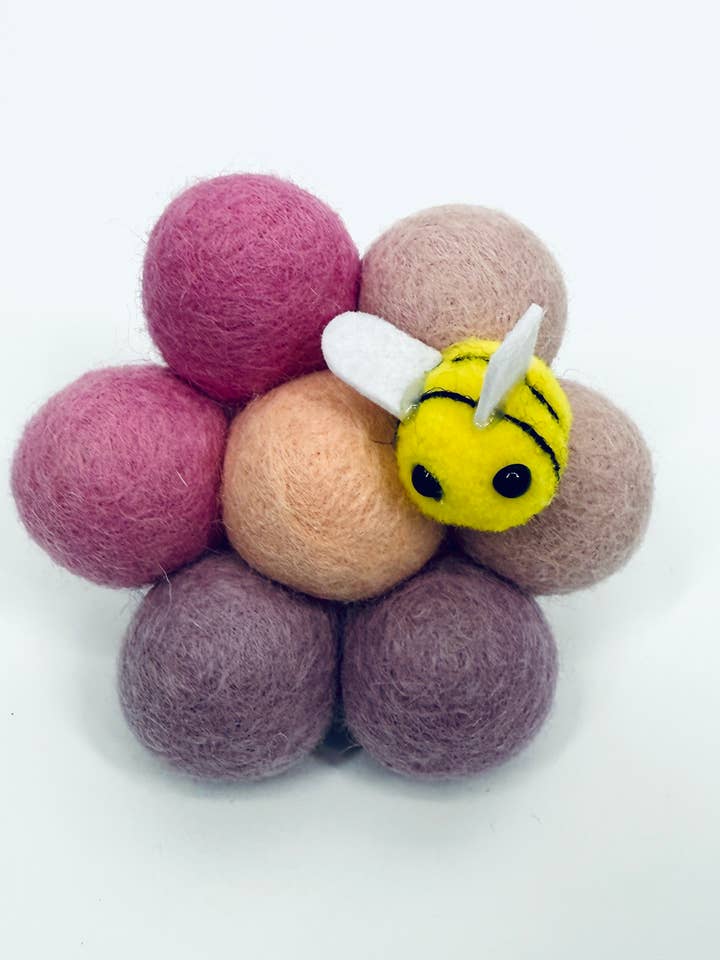 Diffusore di Oli Essenziali per Auto con Fiore in Lana Infeltrita (Copia) per la vendita all'ingrosso da parte di Rusty Canvas