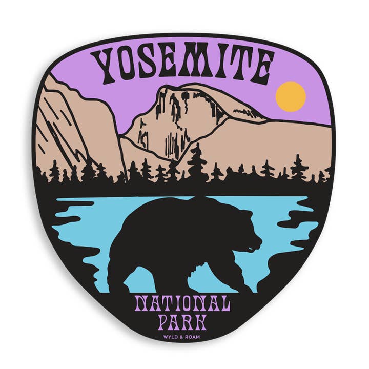Autocollant Yosemite Bear pour la vente par Wyld & Roam
