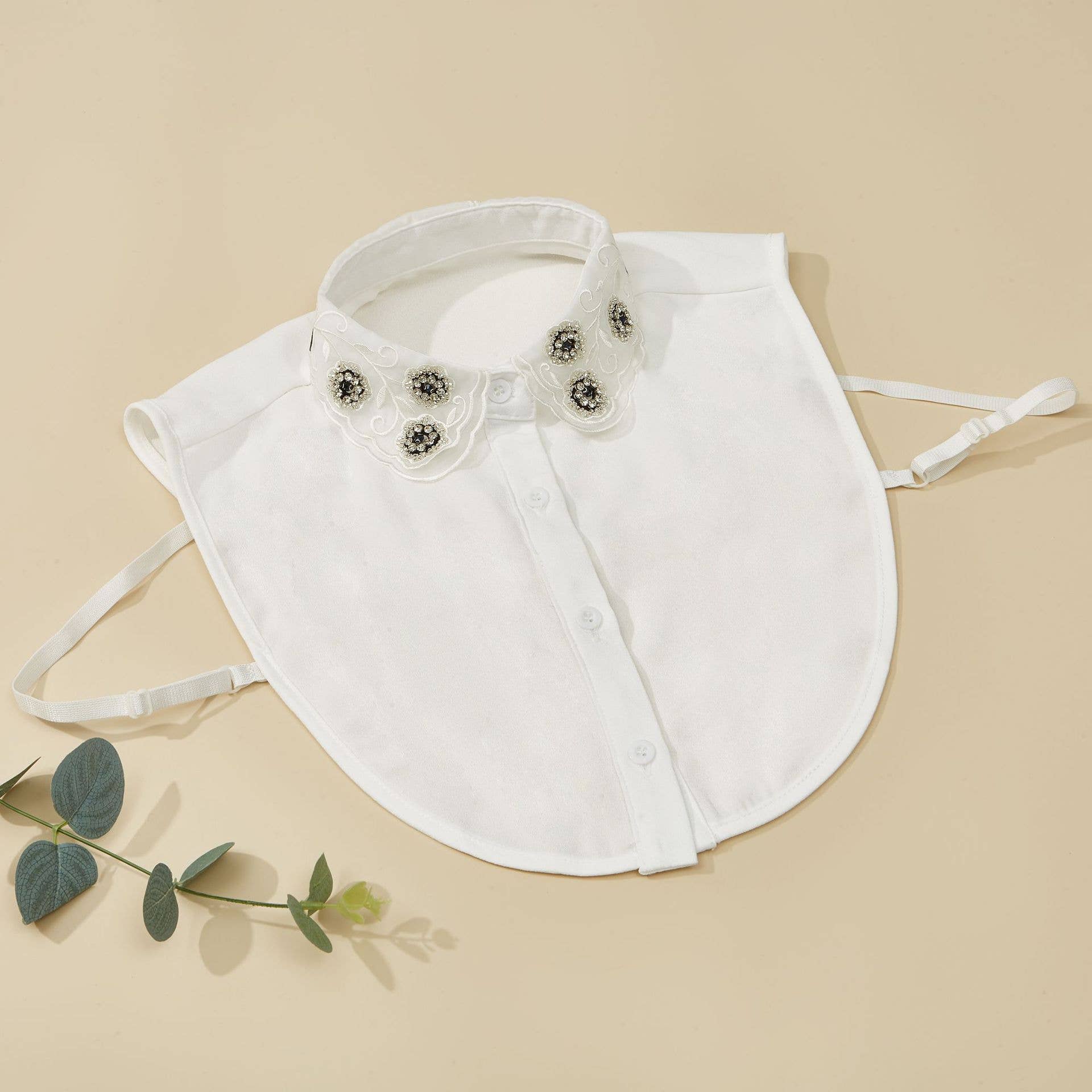 PEACH ACCESSORIES – wholesale Buttoned-down shirt – Women's – Floral Details Detachable Cotton Collar 7731