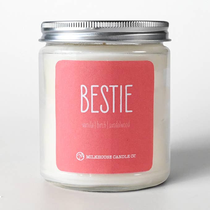 Bestie | Bougie Classique 7 oz | Édition Spéciale Saint-Valentin pour la vente par Milkhouse Candle Company