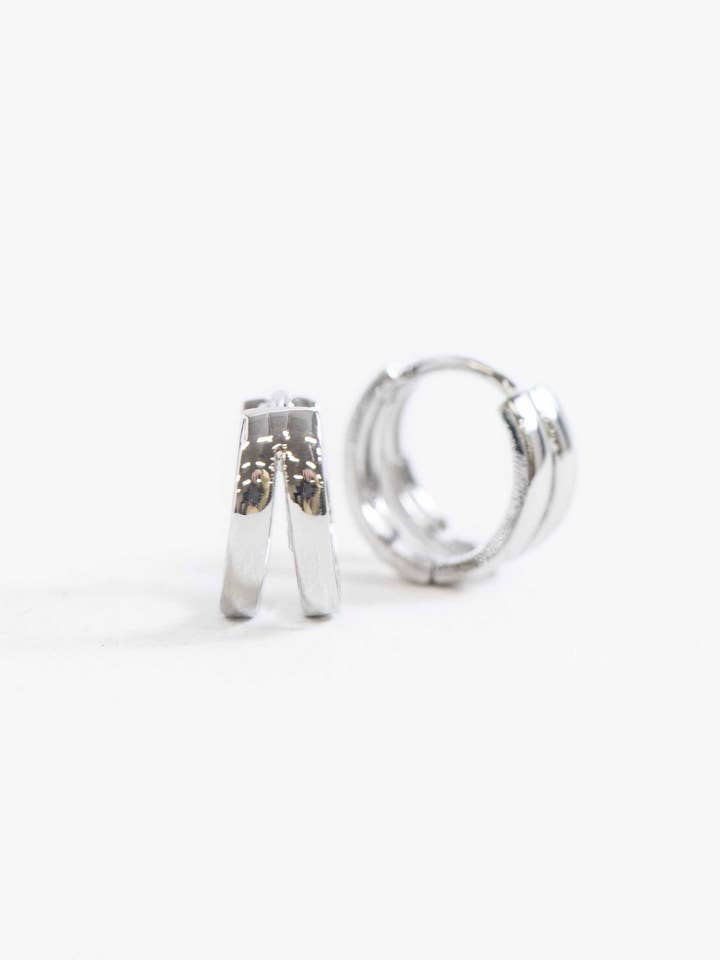 Split Huggie Hoop Earrings | Silver for wholesale by Lovoda