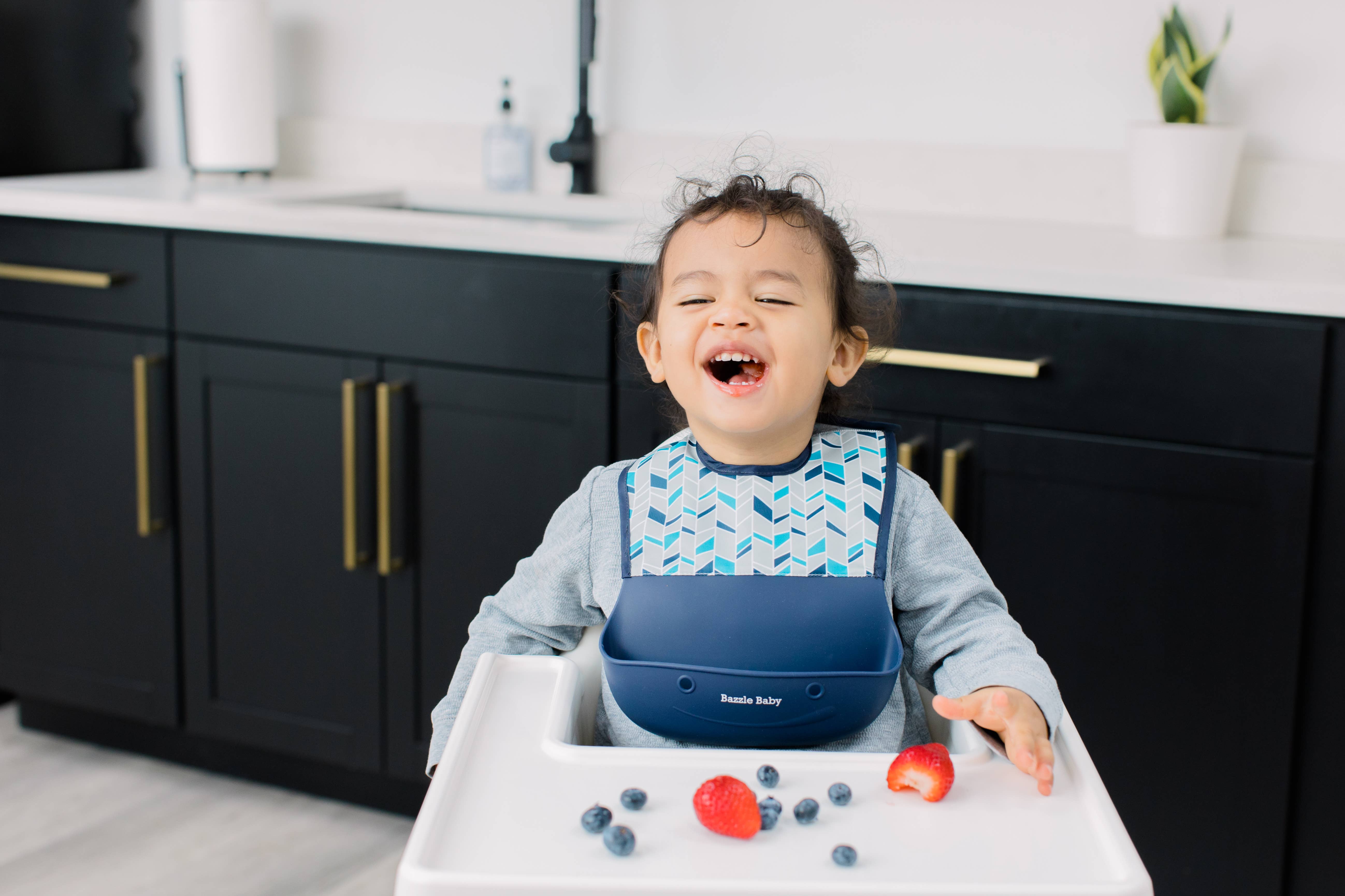 Bazzle Baby - Wholesale Bib - Baby - Silicone + Fabric Foodie Feeding Bib4