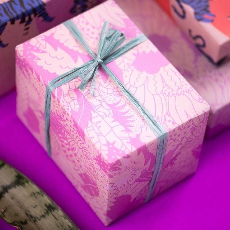 Wrappily Eco Gift Wrap Co. – Großhandel Geschenkpapier in Bögen – Blue Tigers • Doppelseitig • Öko Geschenkpapier für den Alltag4