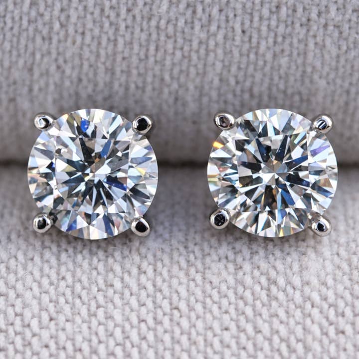 Geneve Diamond - Wholesale Knopjes/oorstekers - 1 Karaat Ct VS Diamanten Oorknoppen Echt Lab 14K Witgoud1