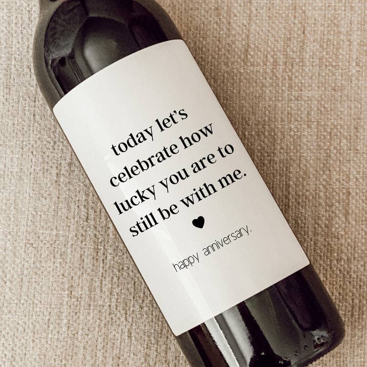 Etichetta da vino per anniversario, divertente regalo di anniversario, regalo per lui per la vendita all'ingrosso da parte di the pretty little mess