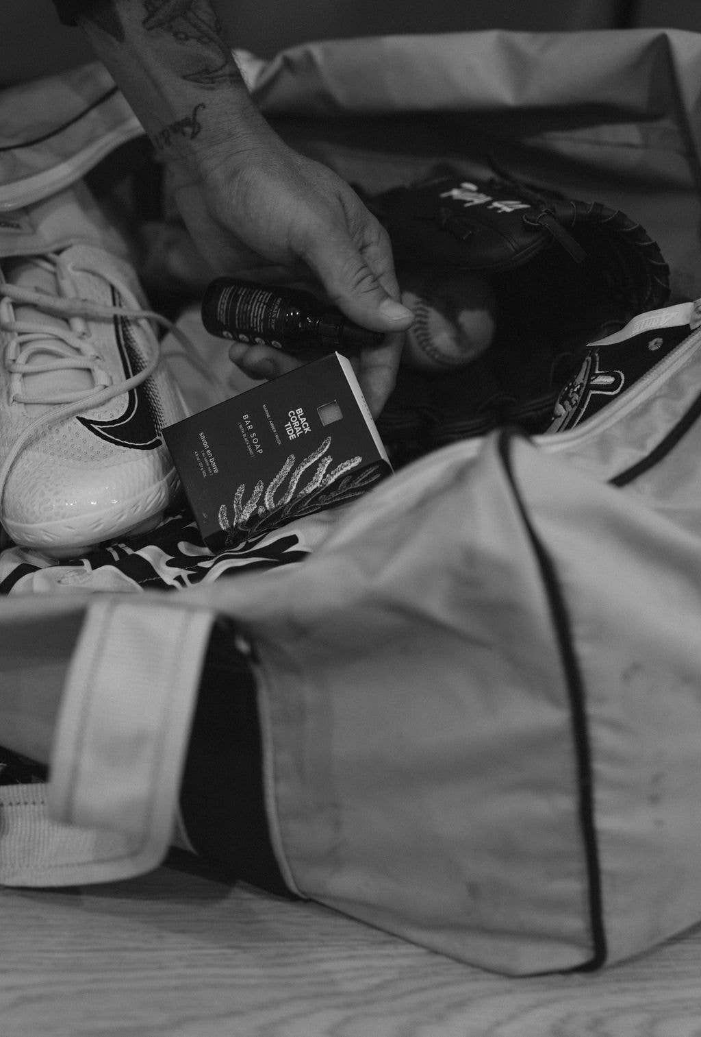 Broken Top Brands – wholesale Bar soap – Men's – Black Coral Tide Bar Soap6