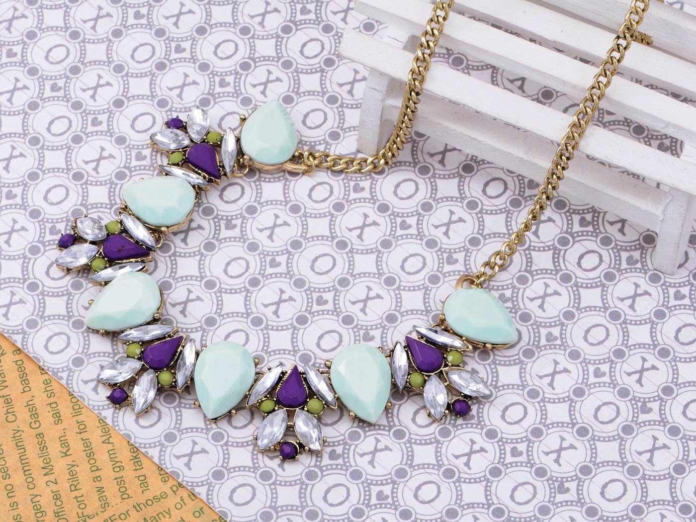 AK Brand – Großhandel Kette mit Anhänger/Charm – Mint Green farbige Edelsteine zeitgenössische Statement-Halskette1