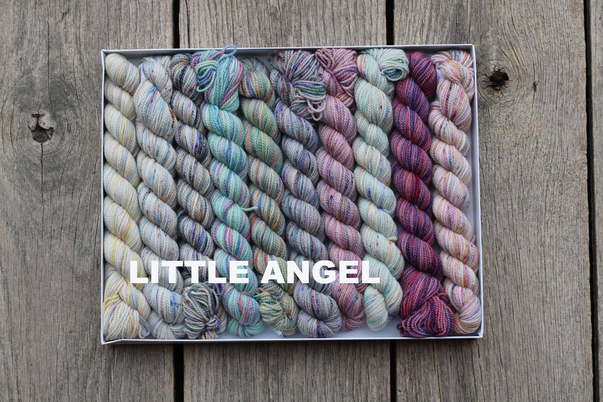 Koigu Wool Designs - Vente Fils à tricoter - Coffret de laine Koigu Pencil Box groupe 127