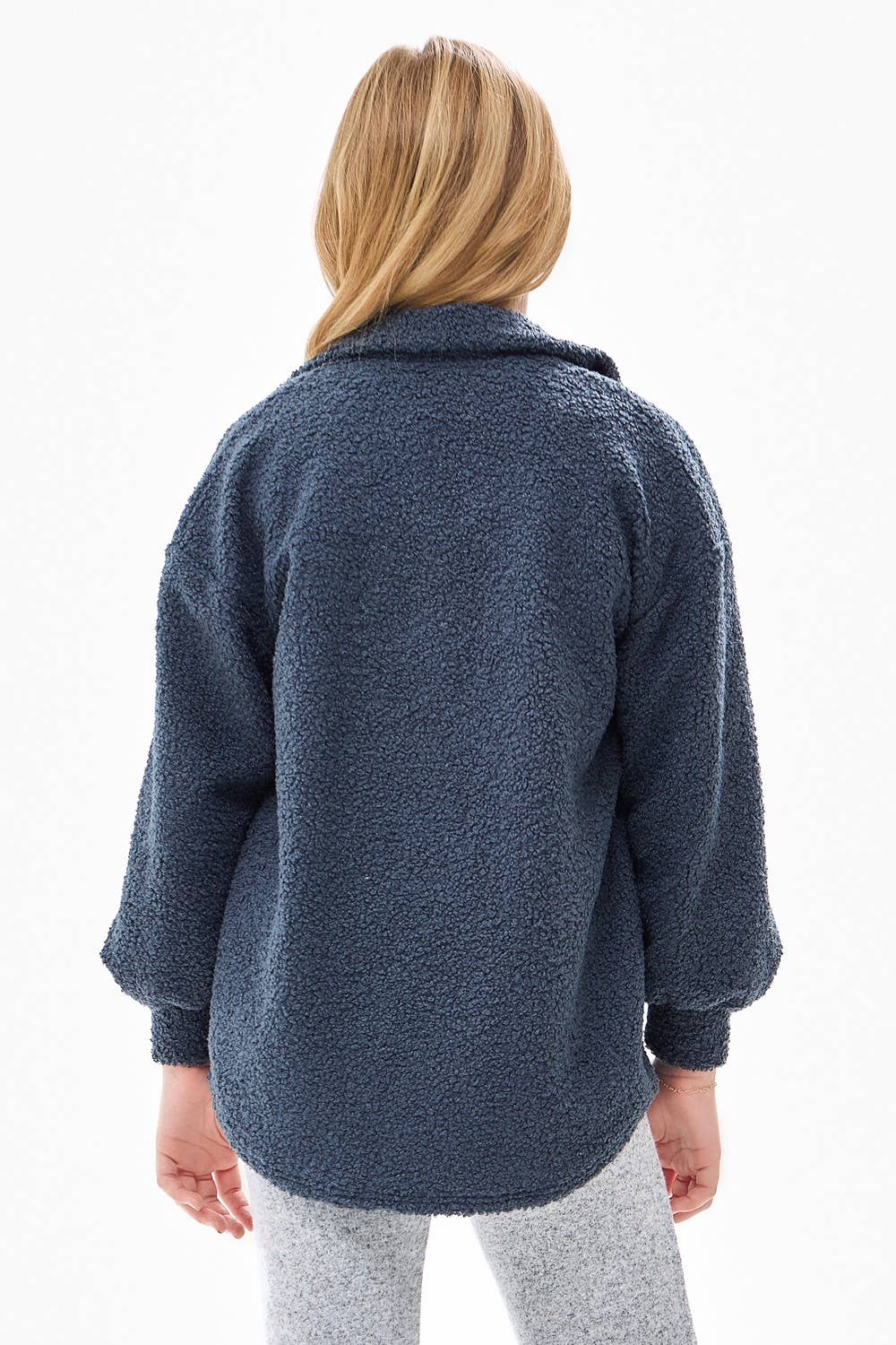 Good Girl – Großhandel Hemdjacke/Shacket – Kinder – Shacket aus einfarbigem Pudel-Strick6