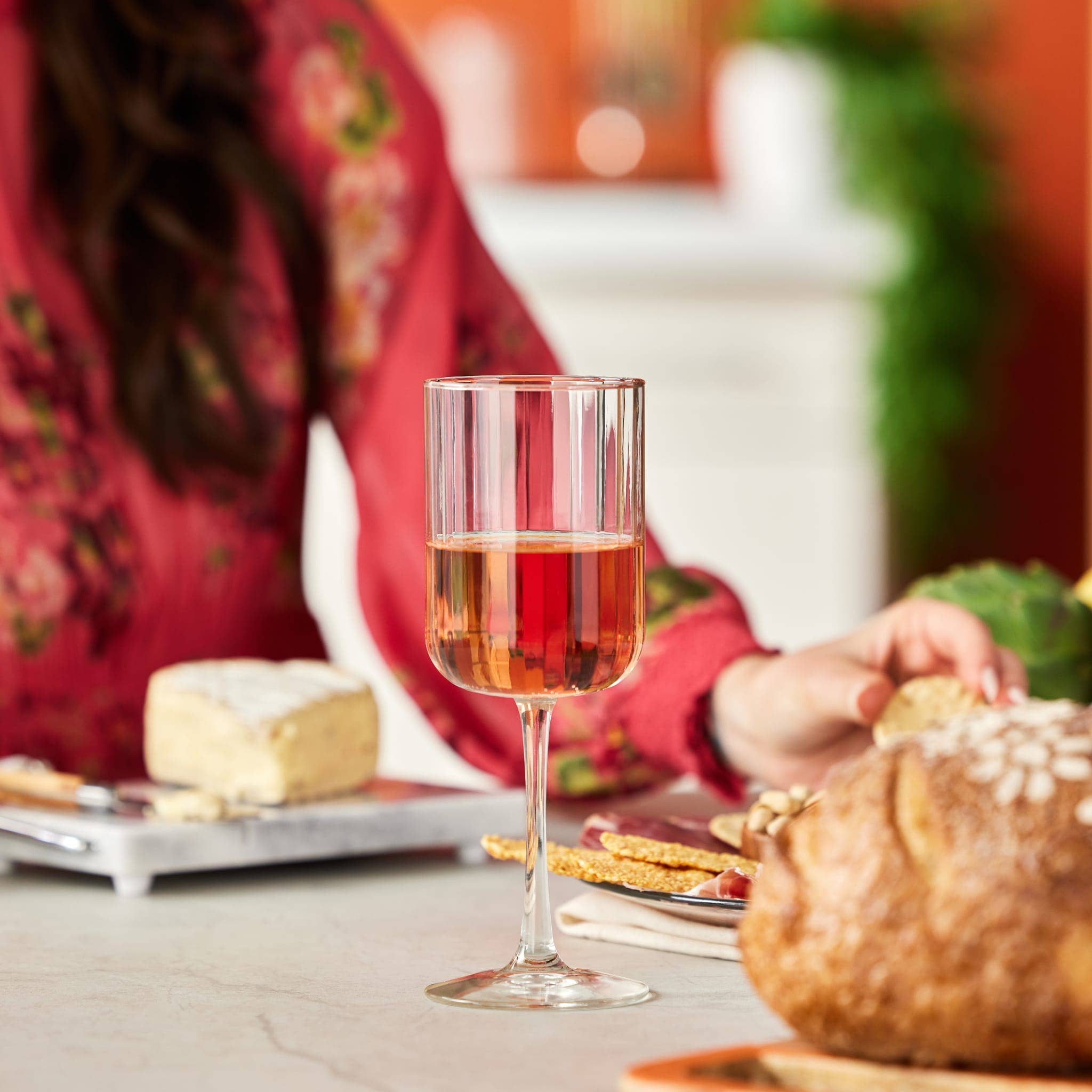 Libbey - Wholesale Wine Glass - Libbey Paneled All Purpose Wine Glasses, 13.5oz, Set of 43