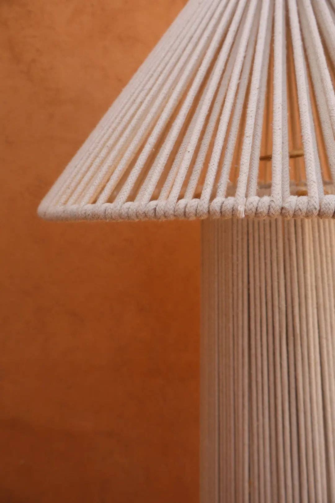 Néda – Engroshandel Gulvlampe – Gulvlampe i naturlig bomuld – «LUCIE»4