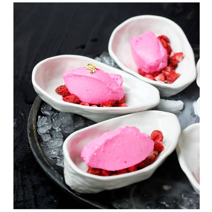 Ceramic Glossy White Oyster Shell Shaped Canape Plate for wholesale by Roro