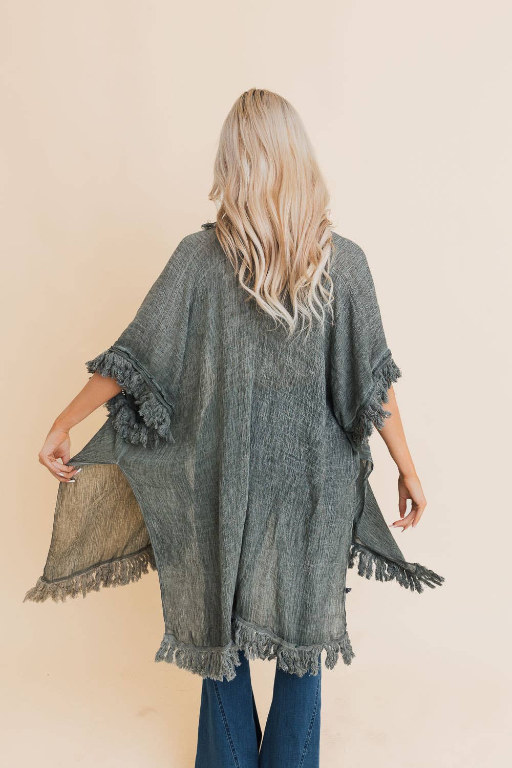 Leto Accessories – wholesale Kimono – Women's – Bestselling Sun-bleached Fringe Ruffle Kimono☀️1