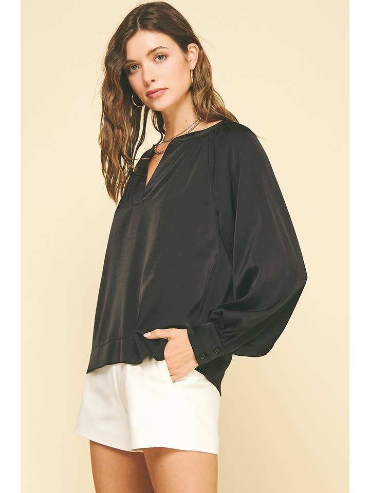 PINCH - Wholesale Blouse - Women's - V-NECK WOVEN BLOUSE TOP - 6183T9