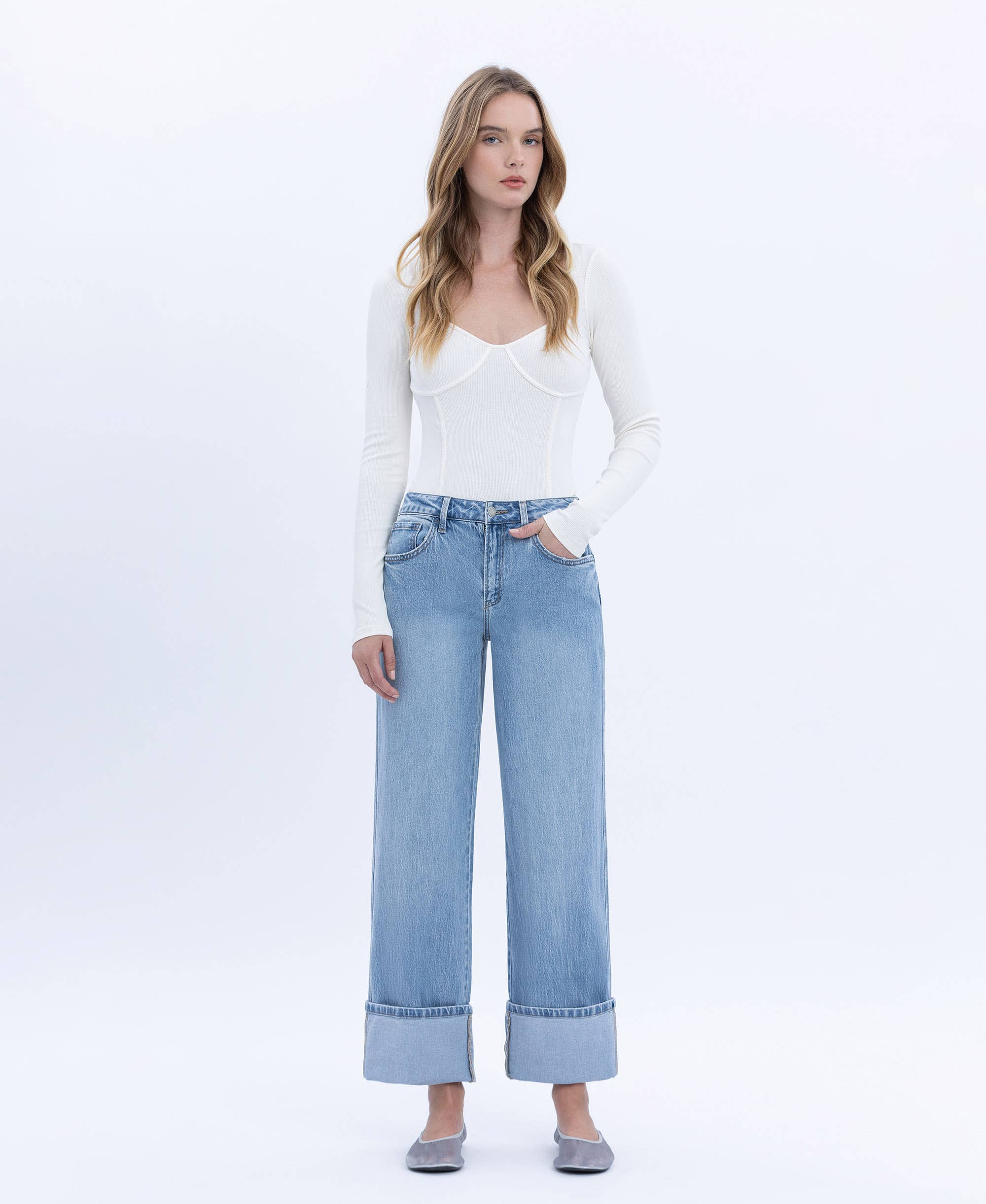 ENRAPTURE SUPER HIGH RISE CUFFED BAGGY STRAIGHT JEANS T6513 for wholesale on Faire4