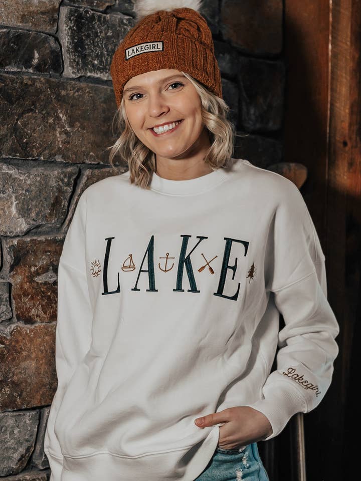 Sanded Fleece Boyfriend Crew Neck Sweatshirt for wholesale by Lakegirl