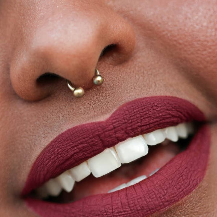 Dafna Beauty - Wholesale Lipstick - Vintage Vamp - Long Lasting Matte Lipstick1