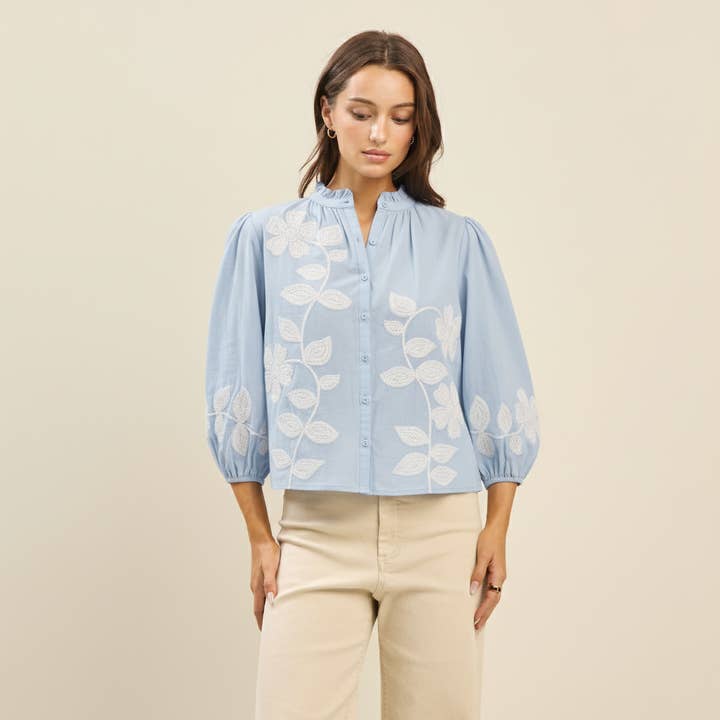 Able – Großhandel Hemd mit Button-down-Kragen – Damen – Bestickte Baumwollbluse4