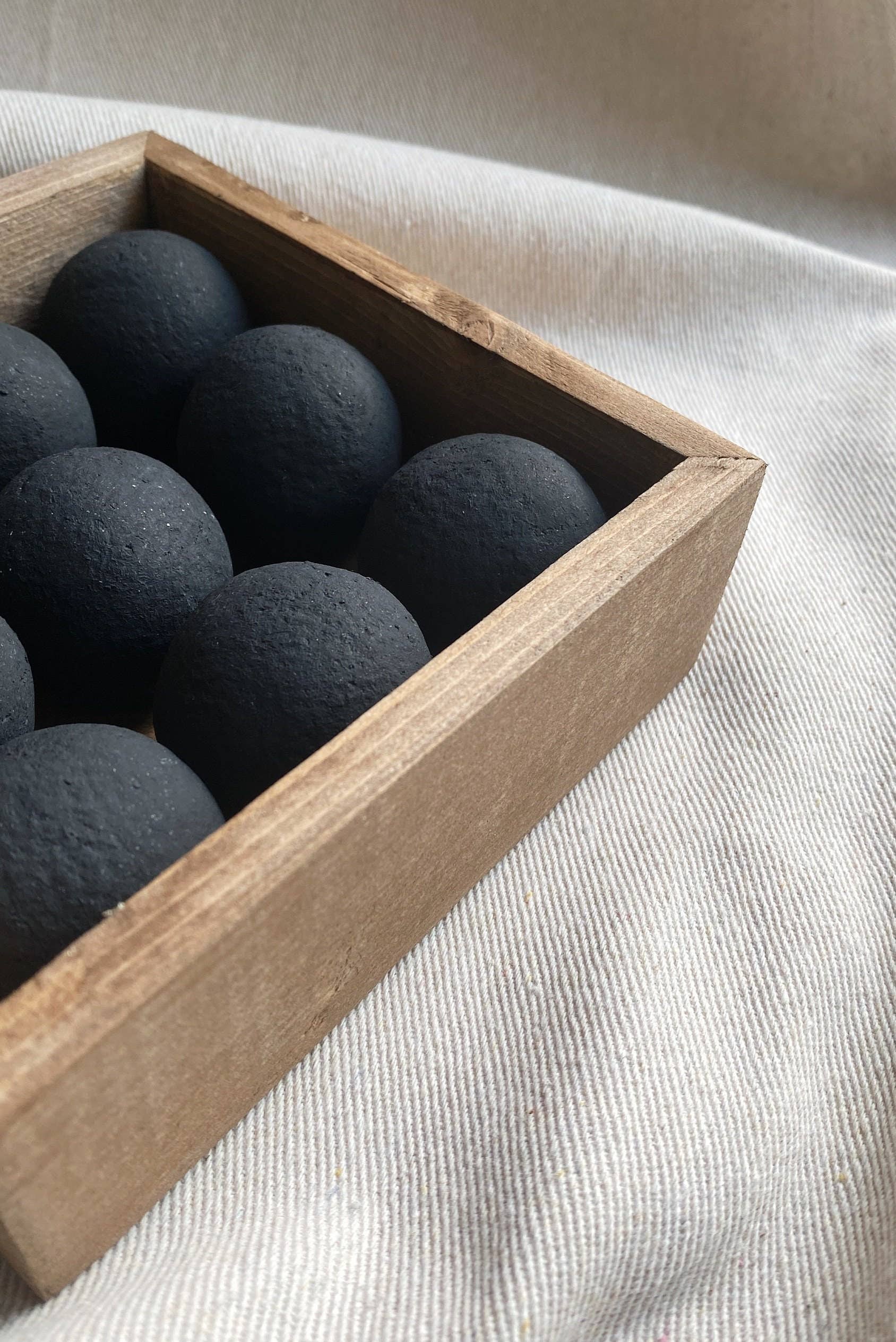 Atelier La Rouleuse - Wholesale Oil Warmer - ARÖMA - concrete essential oil diffuser1