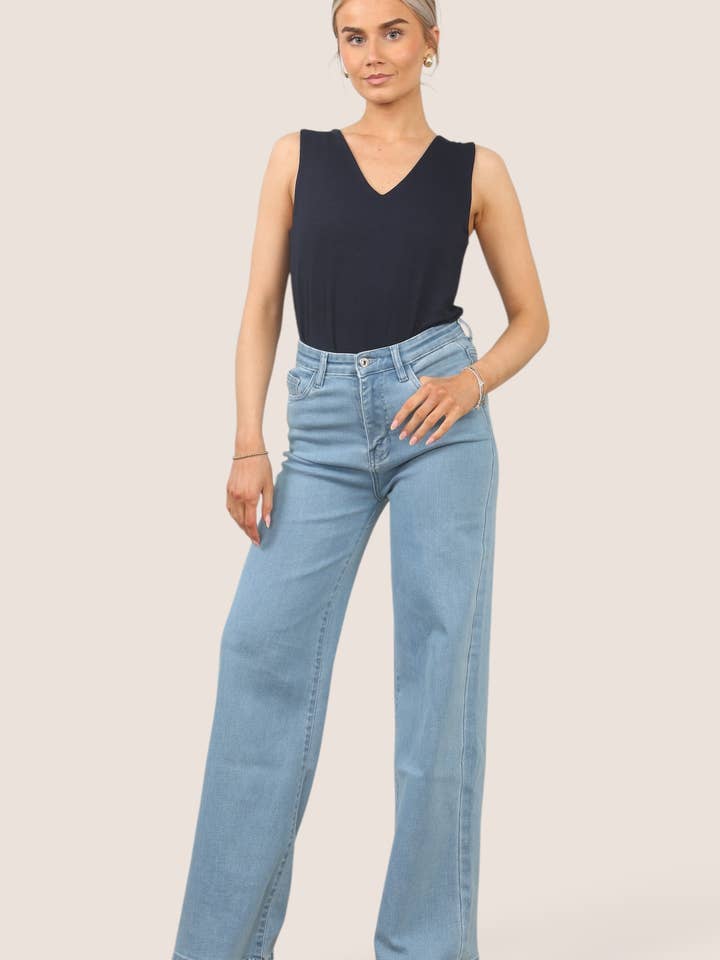 J5FASHION - Vendita all'ingrosso Jeans - Donna - JEANS A GAMBA LARGA A VITA ALTA IN DENIM9