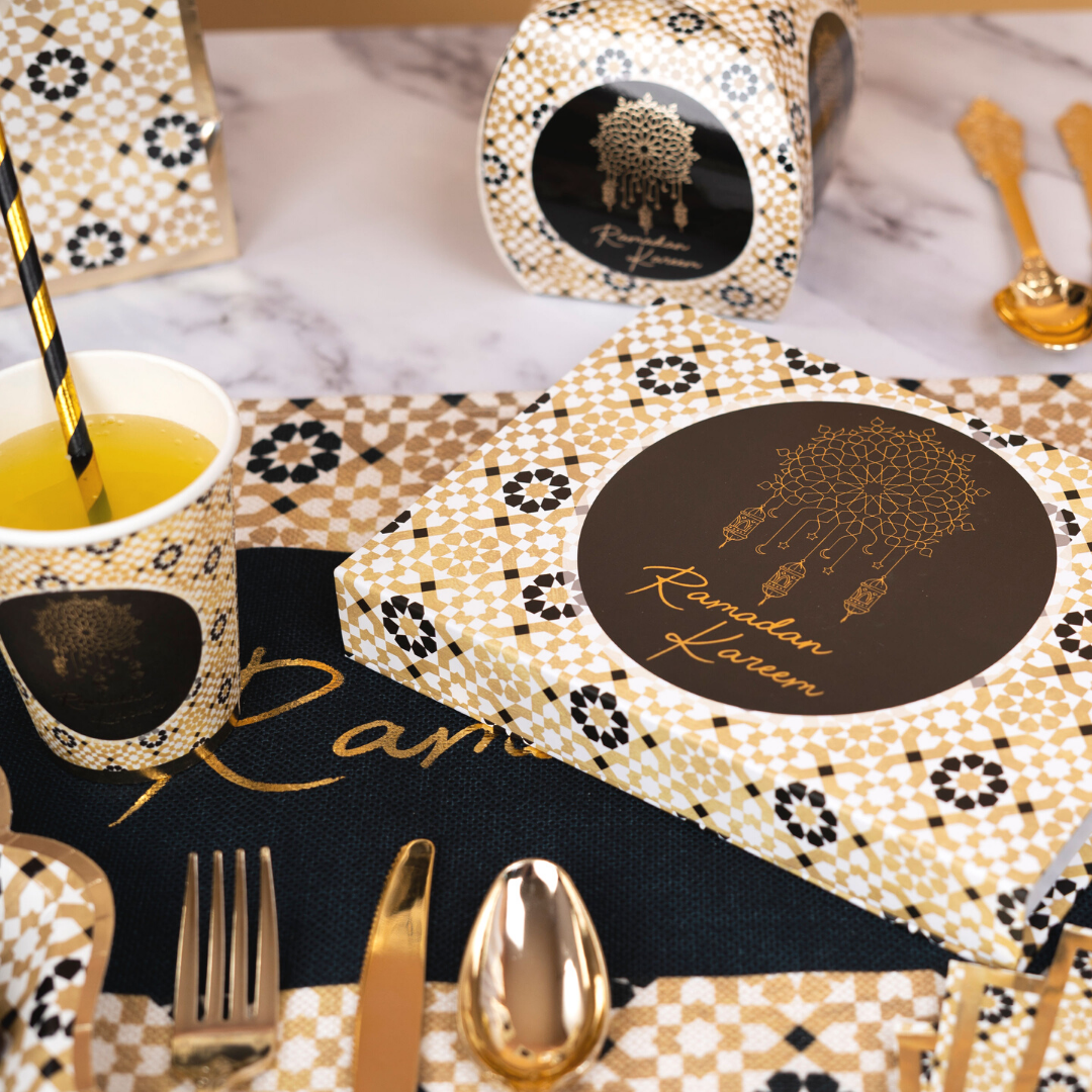 Peacock Supplies – wholesale Gift box – Ramadan Kareem Gift Box - Black & Gold1