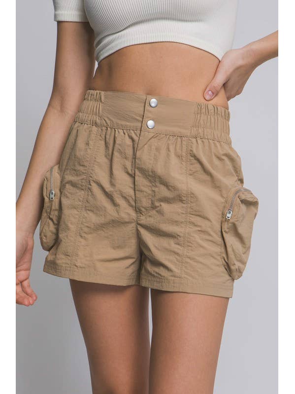 Cargo shorts med puffiga sidofickor för wholesale av MintChoco