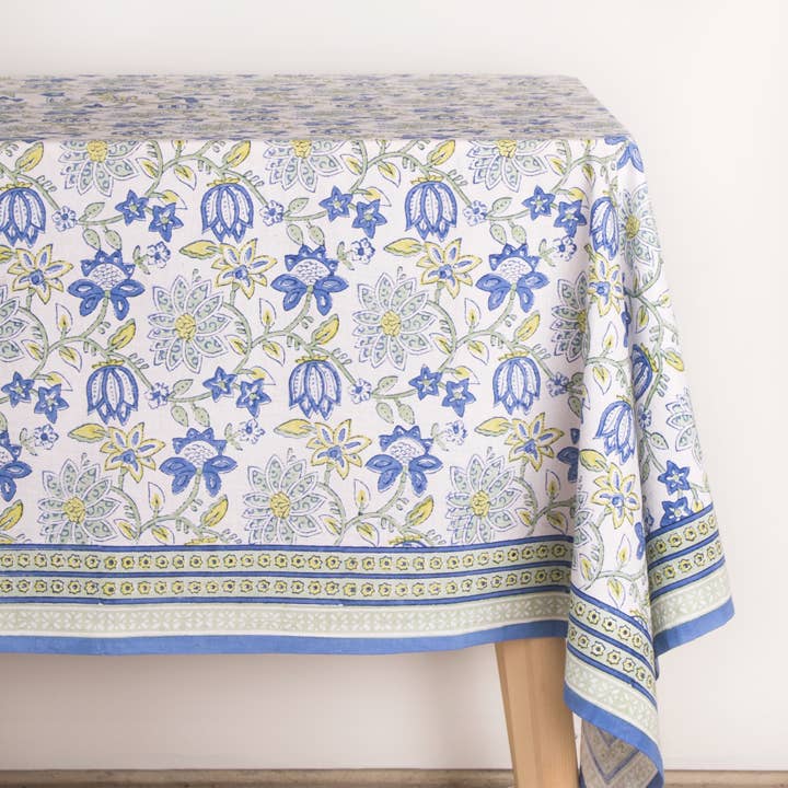 Nappe Sophie pour la vente par CLM Enterprises / Home of the Brave NYC