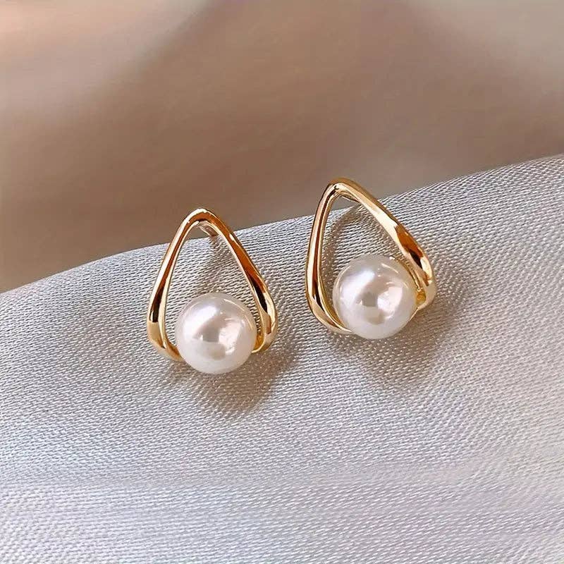 Huis Van Merken - Wholesale Dangle Earrings - Pearl Stud Earrings Women French Drop Copper Post3