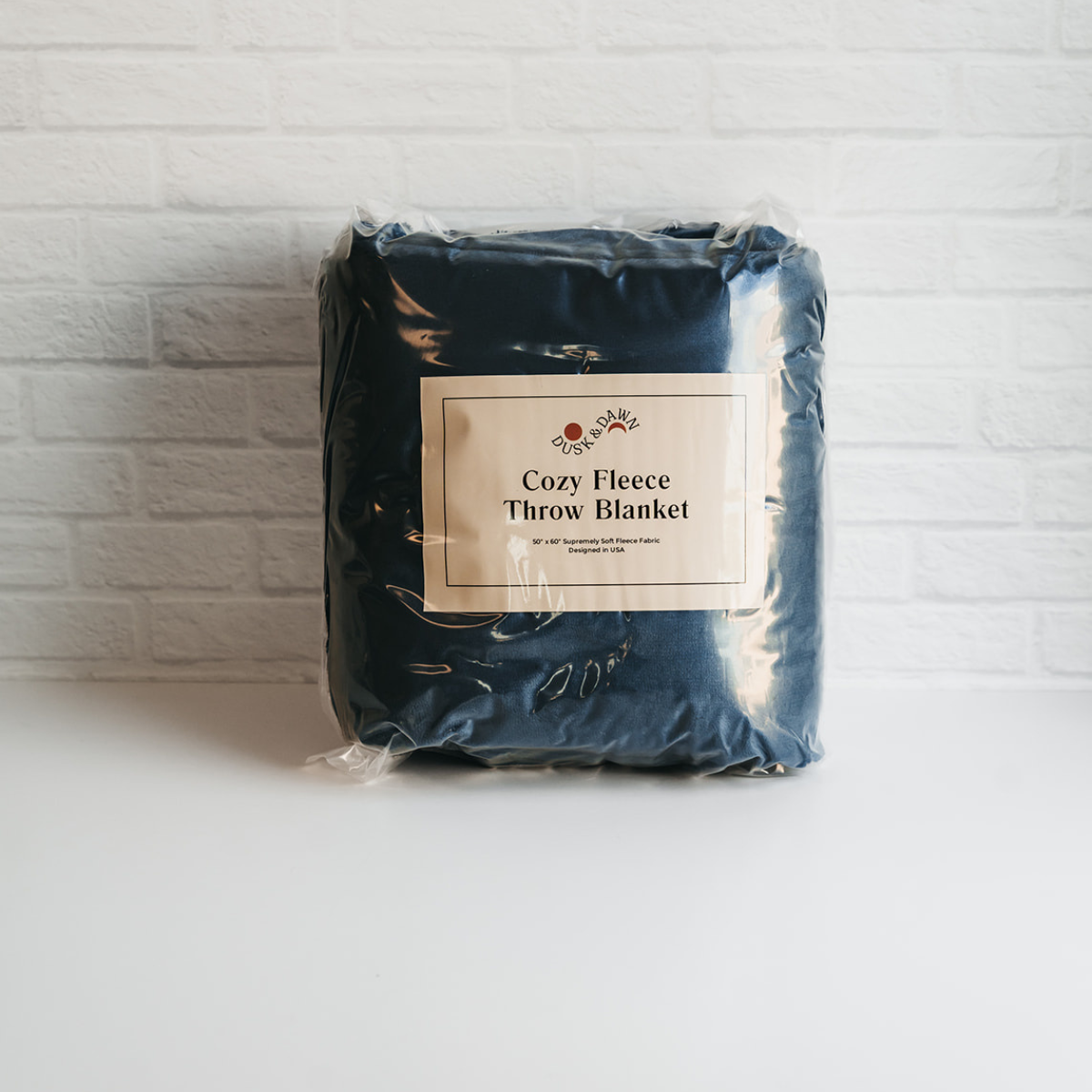 Giften Market - Wholesale Throw Blanket - Cozy Fleece Throw Blanket - Gifts for the Home - Host Gifts6